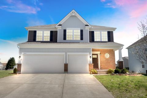 Homes For Sale - 7606 Harwood Court<br/> Maineville, OH 45039