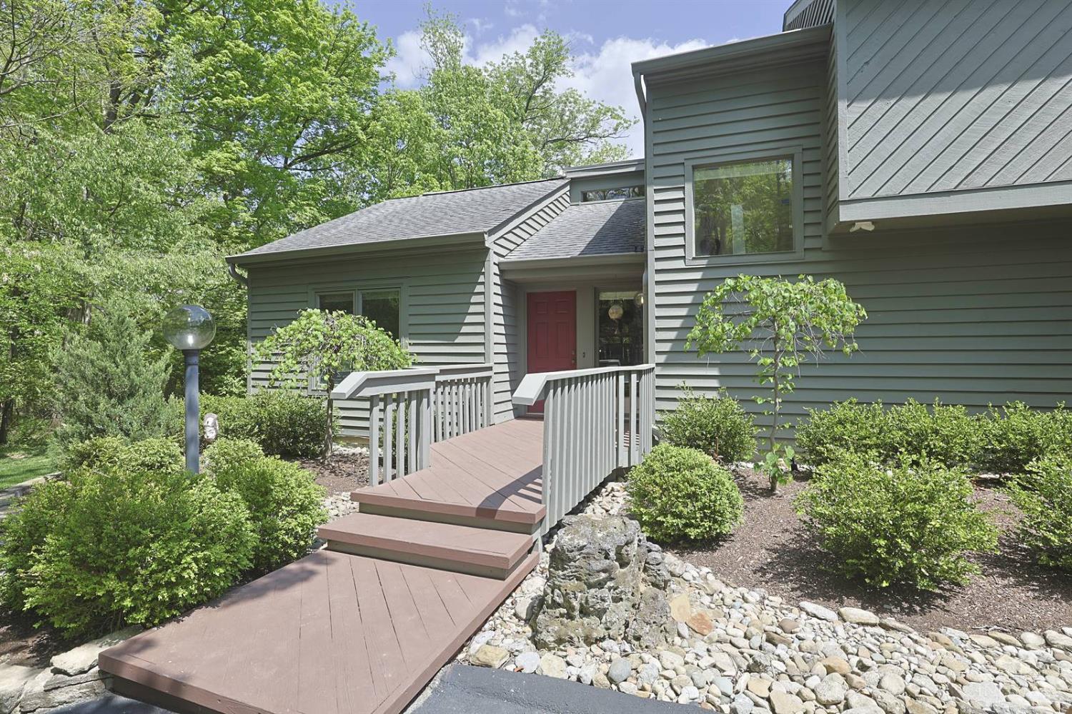 26 Trailbridge Drive