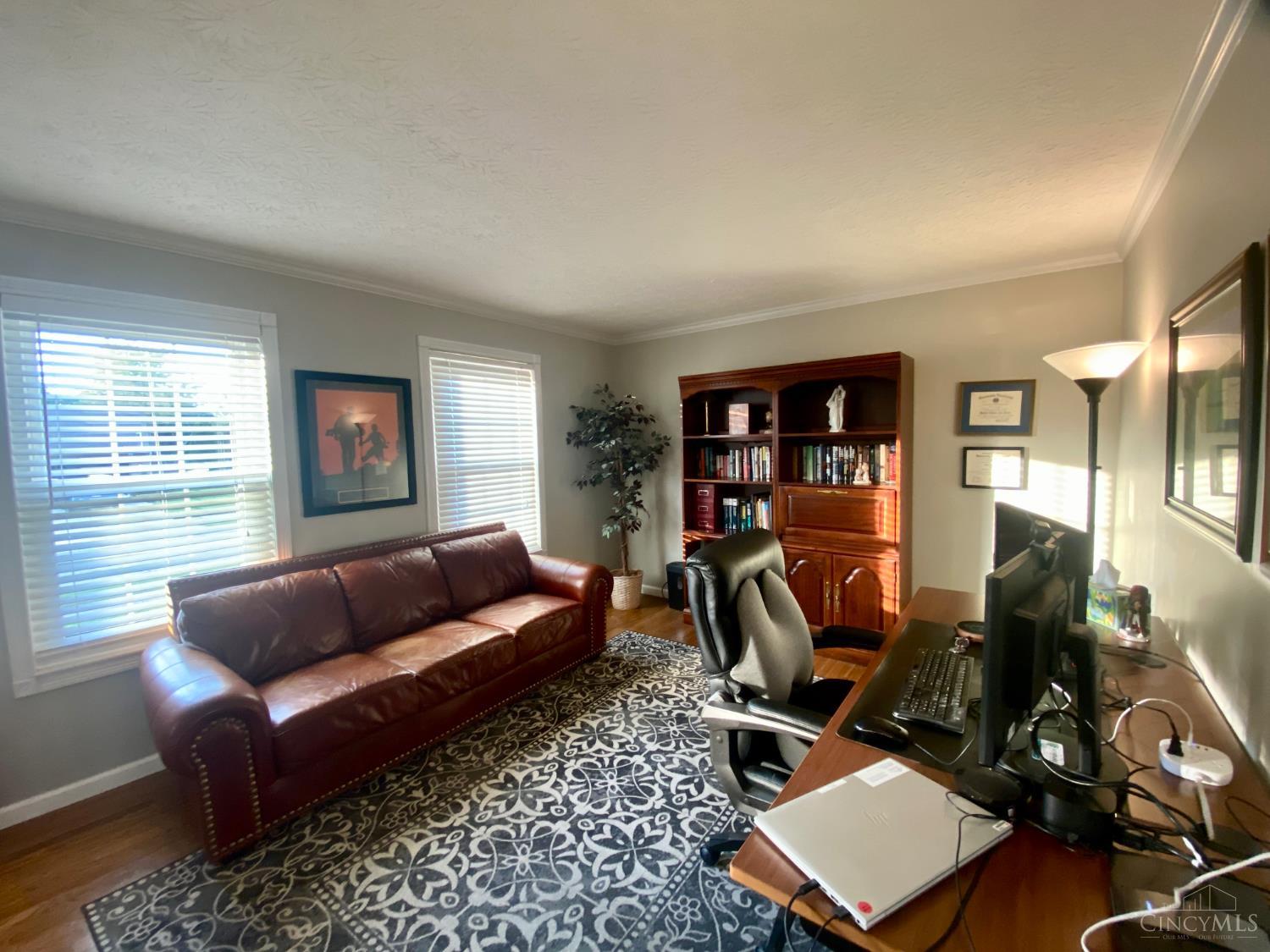 6446 Windlake Court