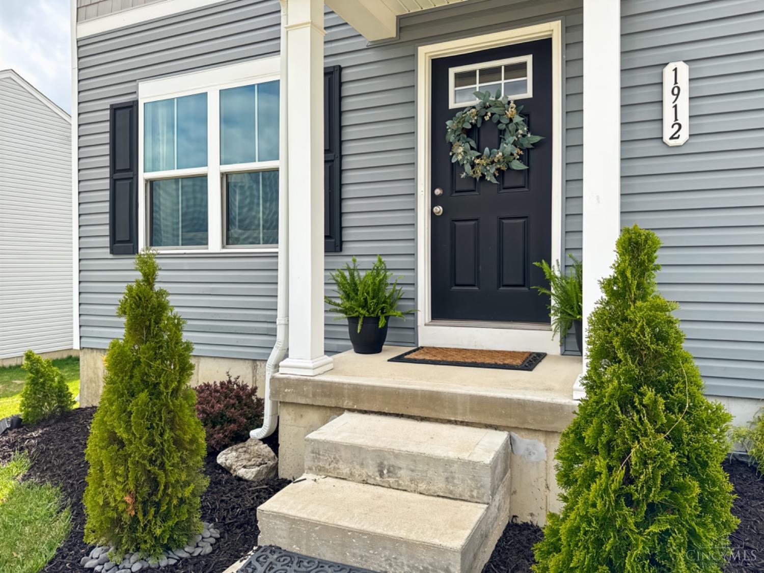 1912 Amelia Way, Moraine, Ohio image 2