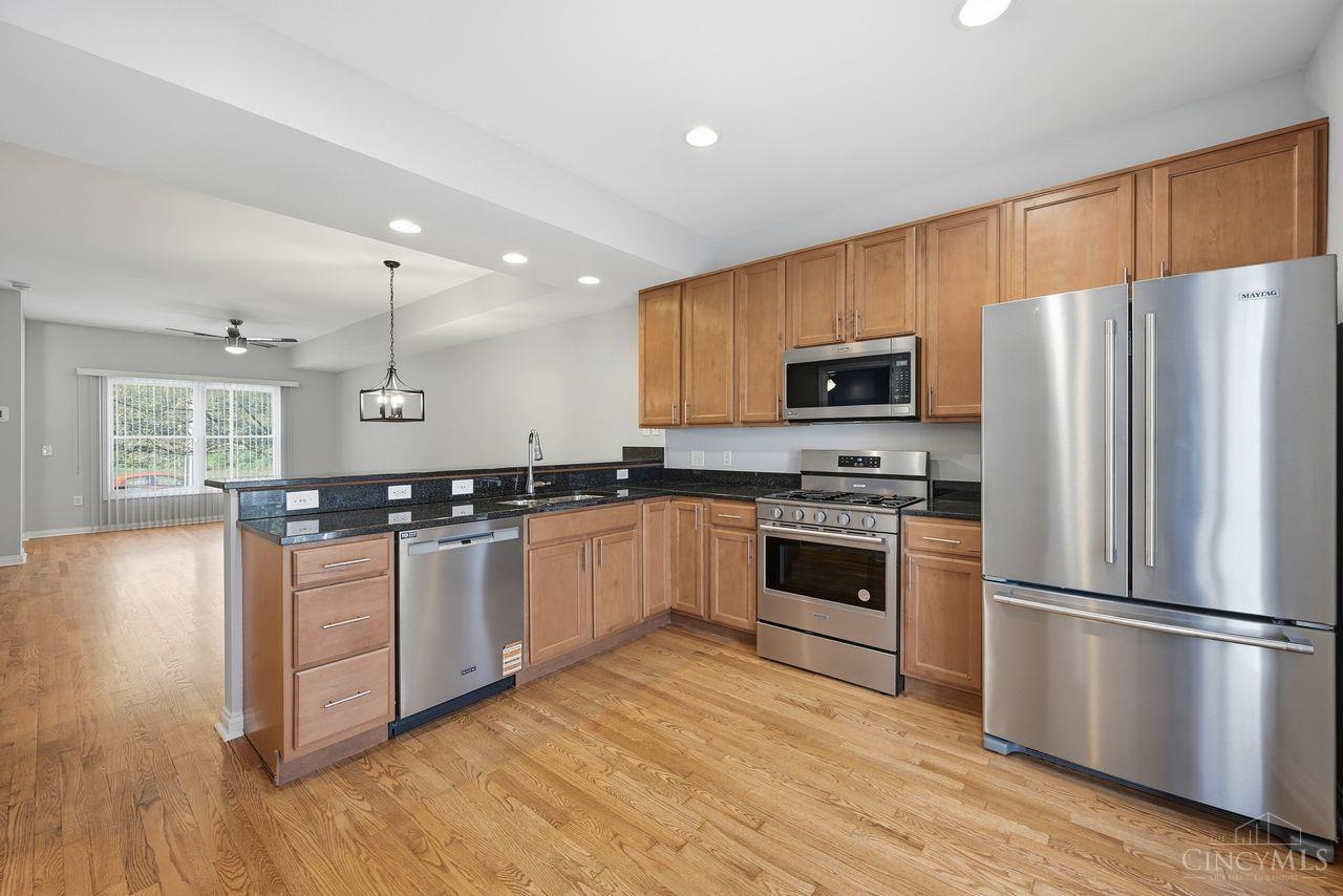 2530 Hackberry Street