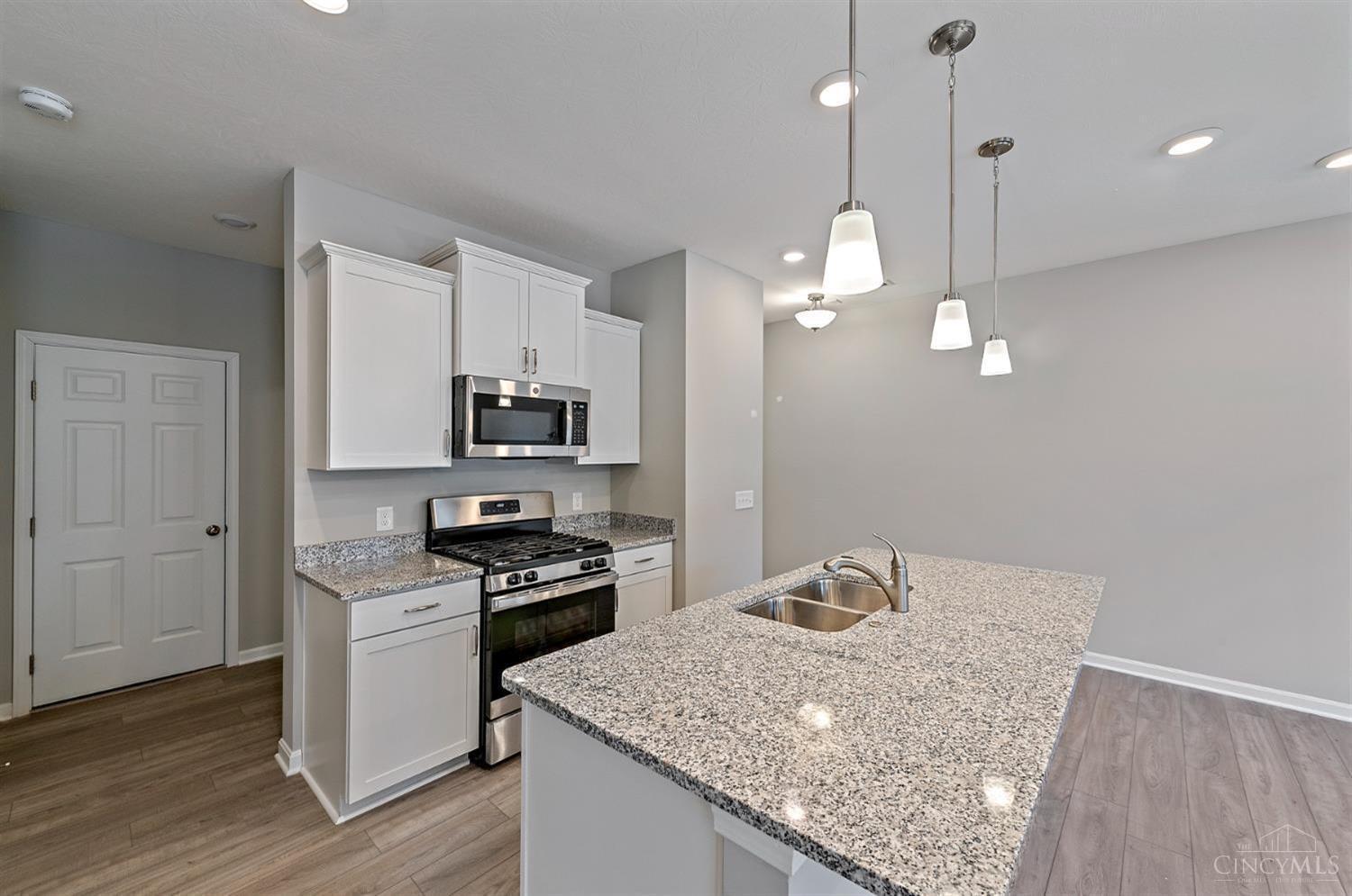 Photo 5 of 31 of 4898 Harrier Lane 9 townhome