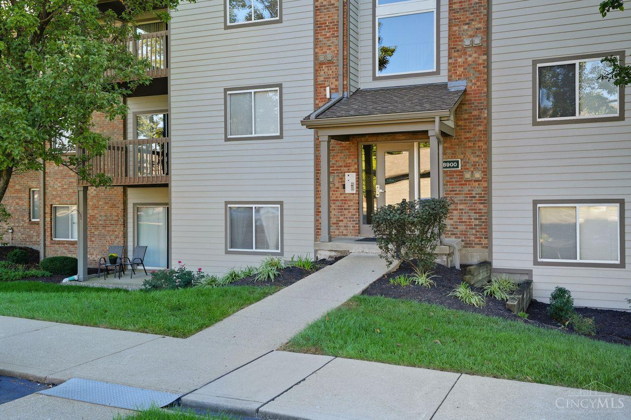 8900 Eagleview Drive