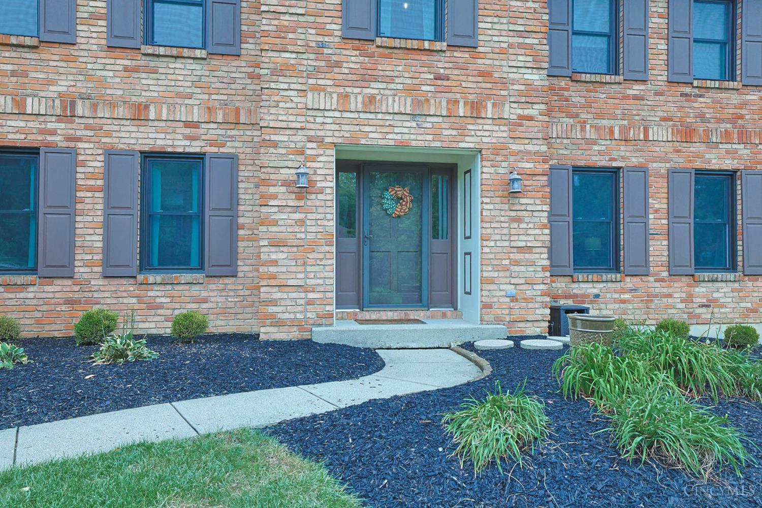 6909 Windwood Drive