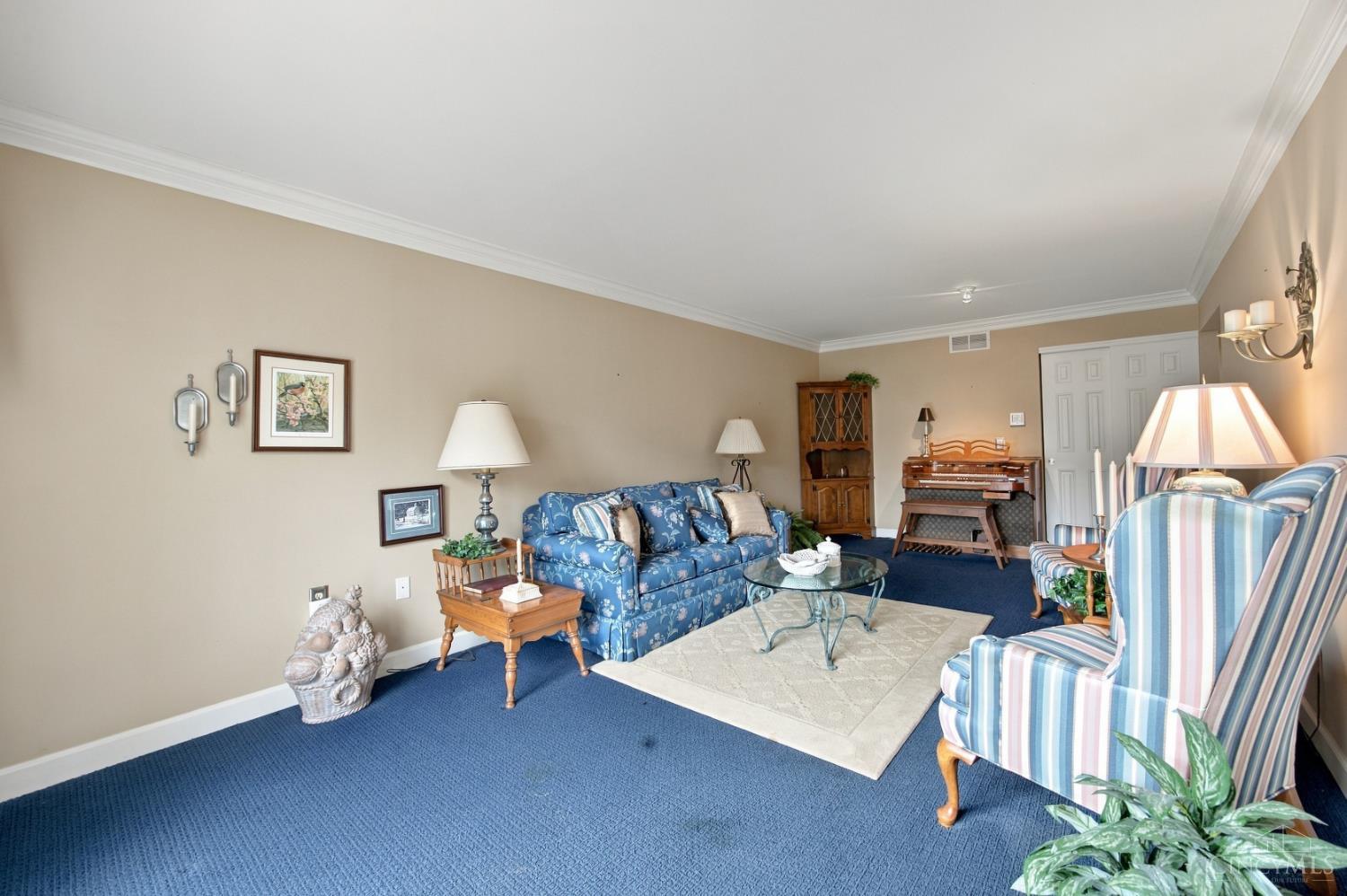 84 Schroder Lane 7