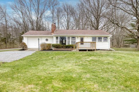Photo of 2990 Old St Rt 32, Williamsburg Township, OH 45103 (MLS # 1872121)