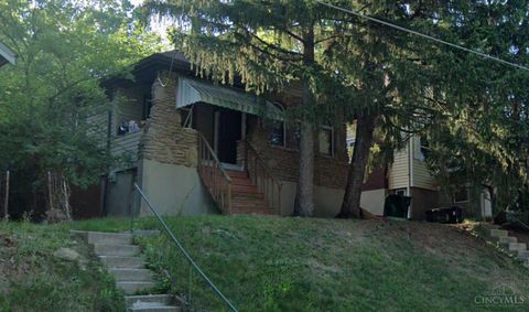 Photo of 1124 Elberon Avenue, Cincinnati, OH 45205 (MLS # 1855425)