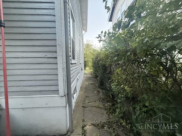876 Hutchins Avenue