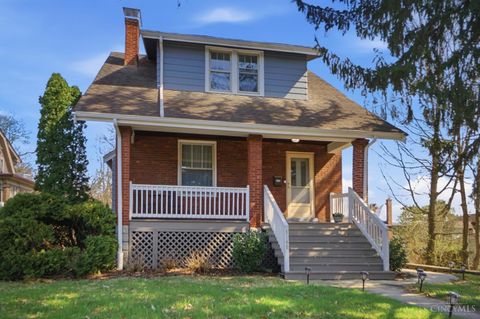 Photo of 6140 Grand Vista Avenue, Cincinnati, OH 45213 (MLS # 1871980)