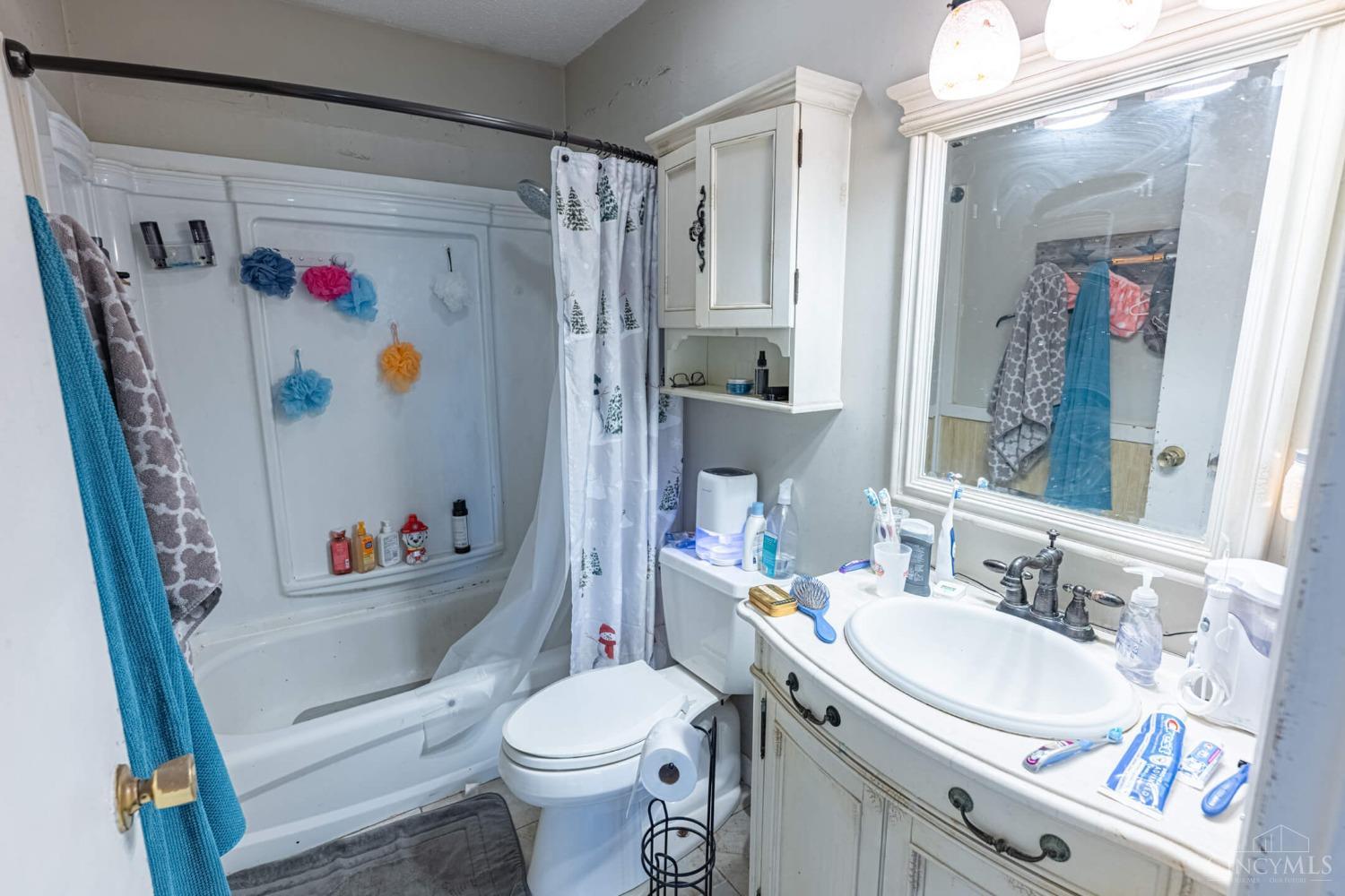 7351 Willow Drive, Blanchester, Ohio image 16