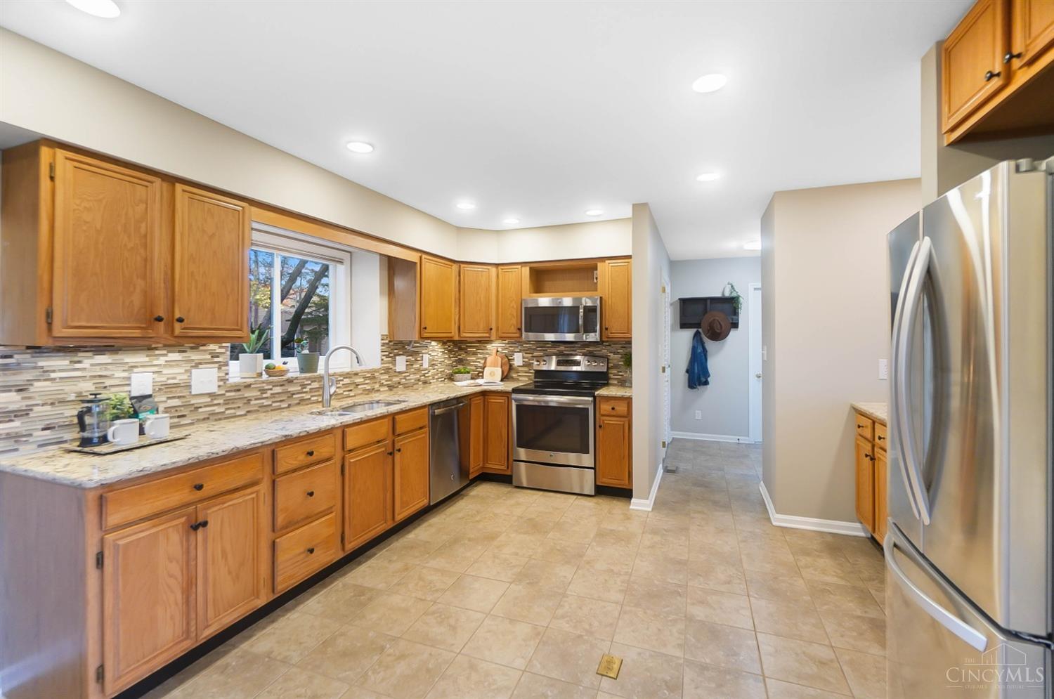 16 Hickory View Lane #7, Milford, Ohio image 7