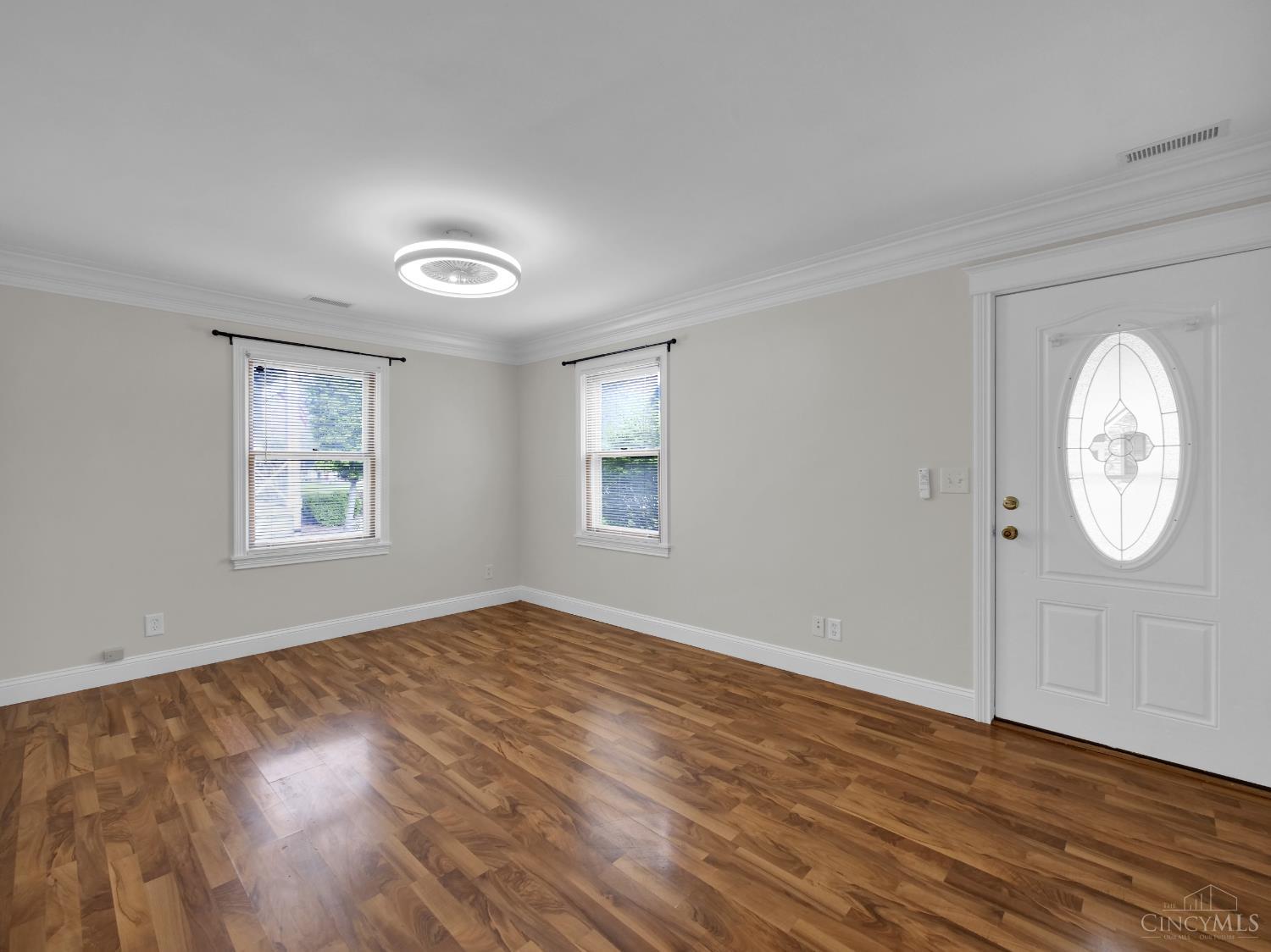 4927 Prospect Avenue