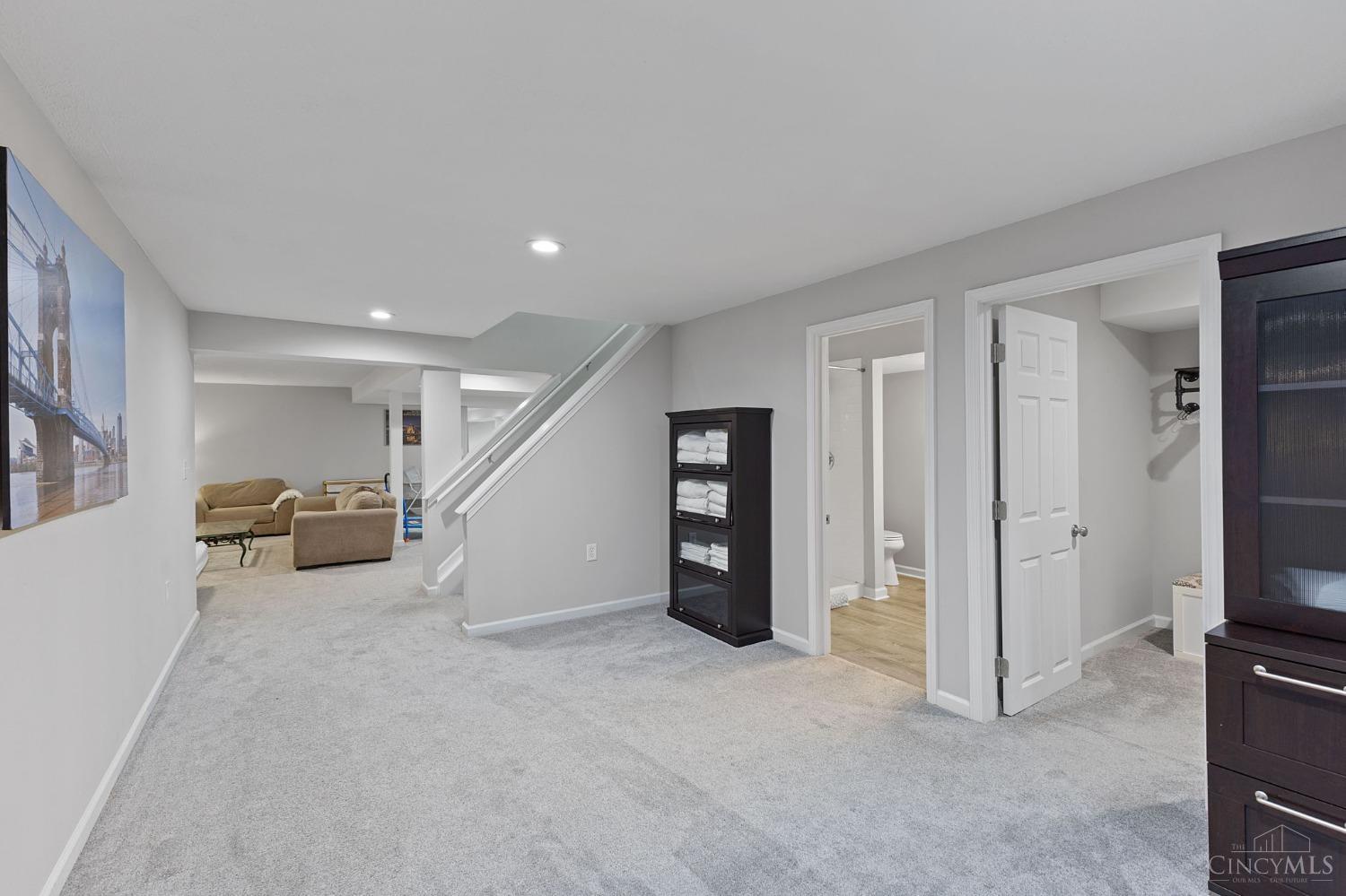 6537 Kentuckyview Drive, Anderson Twp, Ohio image 37