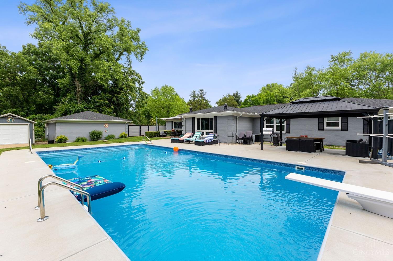 6537 Kentuckyview Drive, Anderson Twp, Ohio image 14
