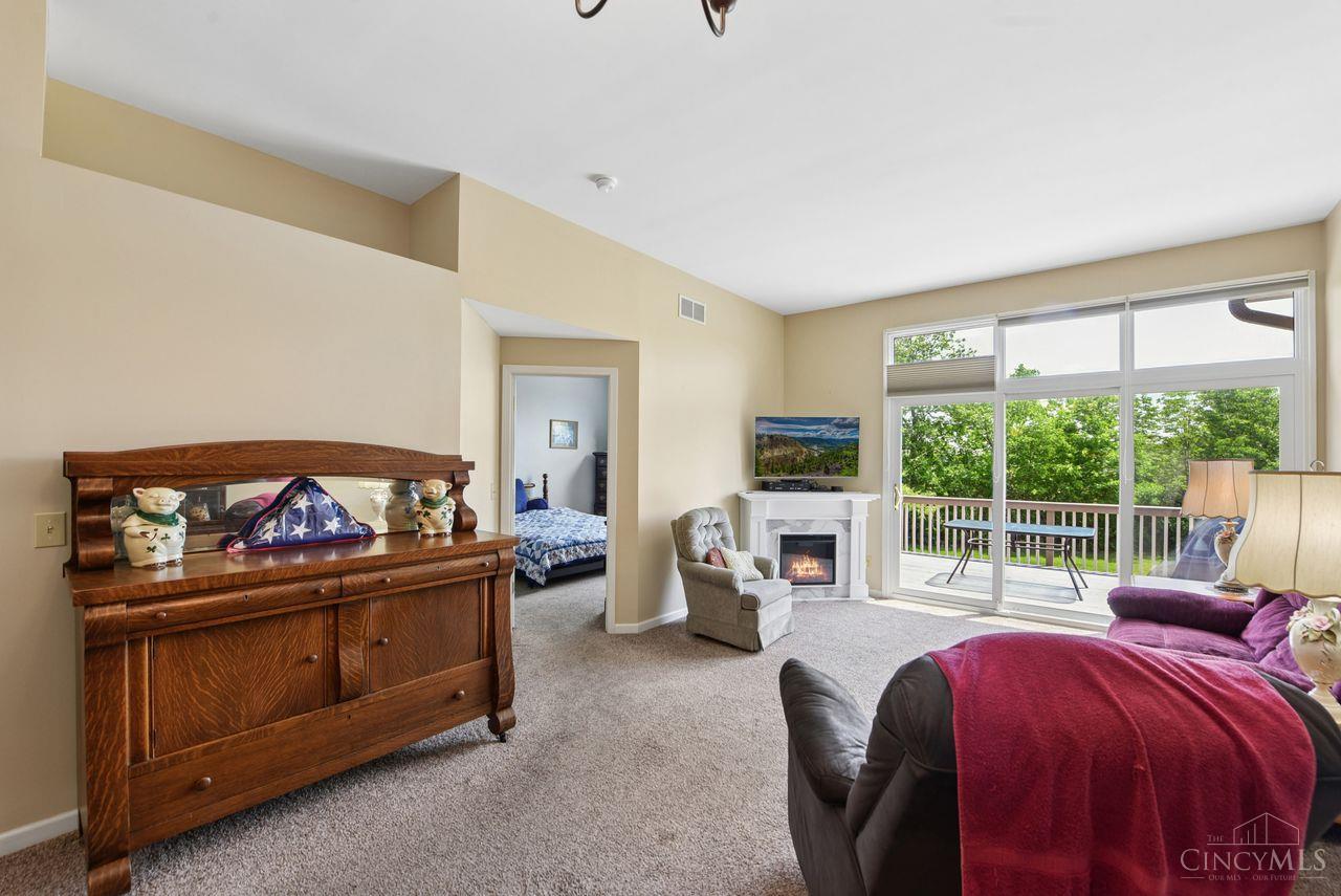 7036 Scarlet Oak Court