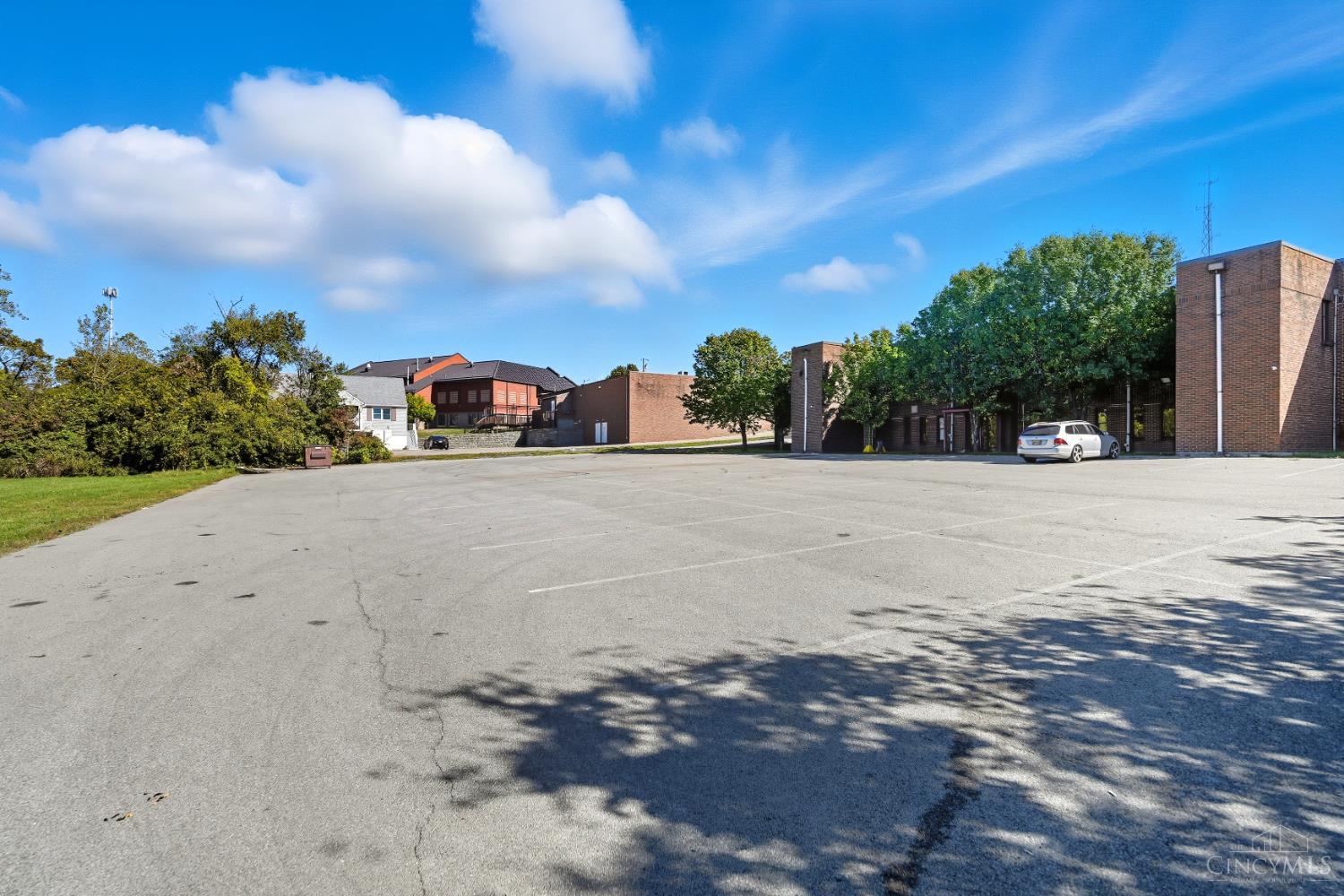 9319 Cincinnati Columbus Road