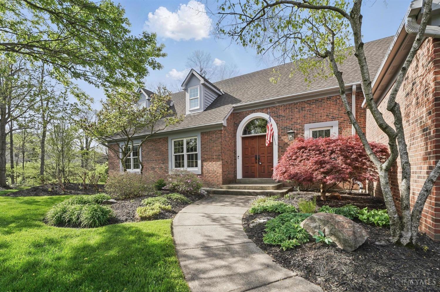 5465 Creek Bend Drive, West Chester, Ohio image 3