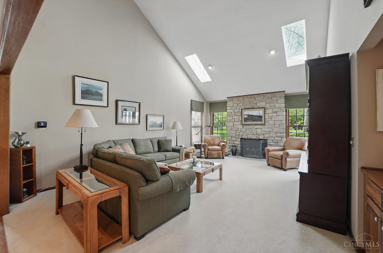 5465 Creek Bend Drive, West Chester, Ohio image 6