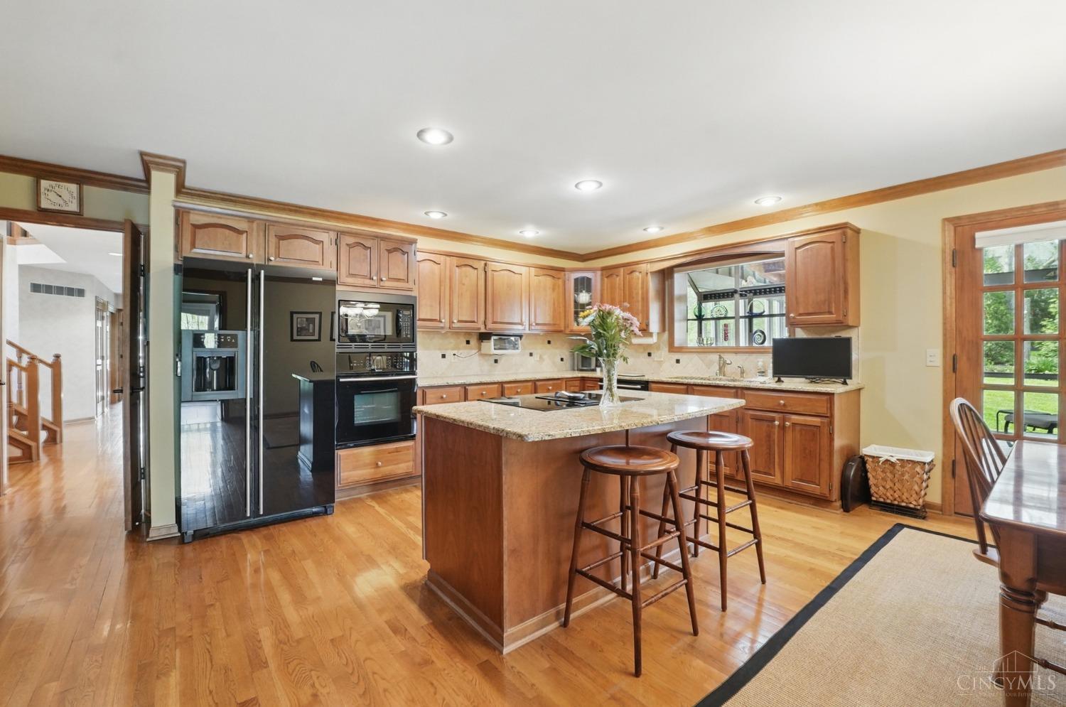 5465 Creek Bend Drive, West Chester, Ohio image 10