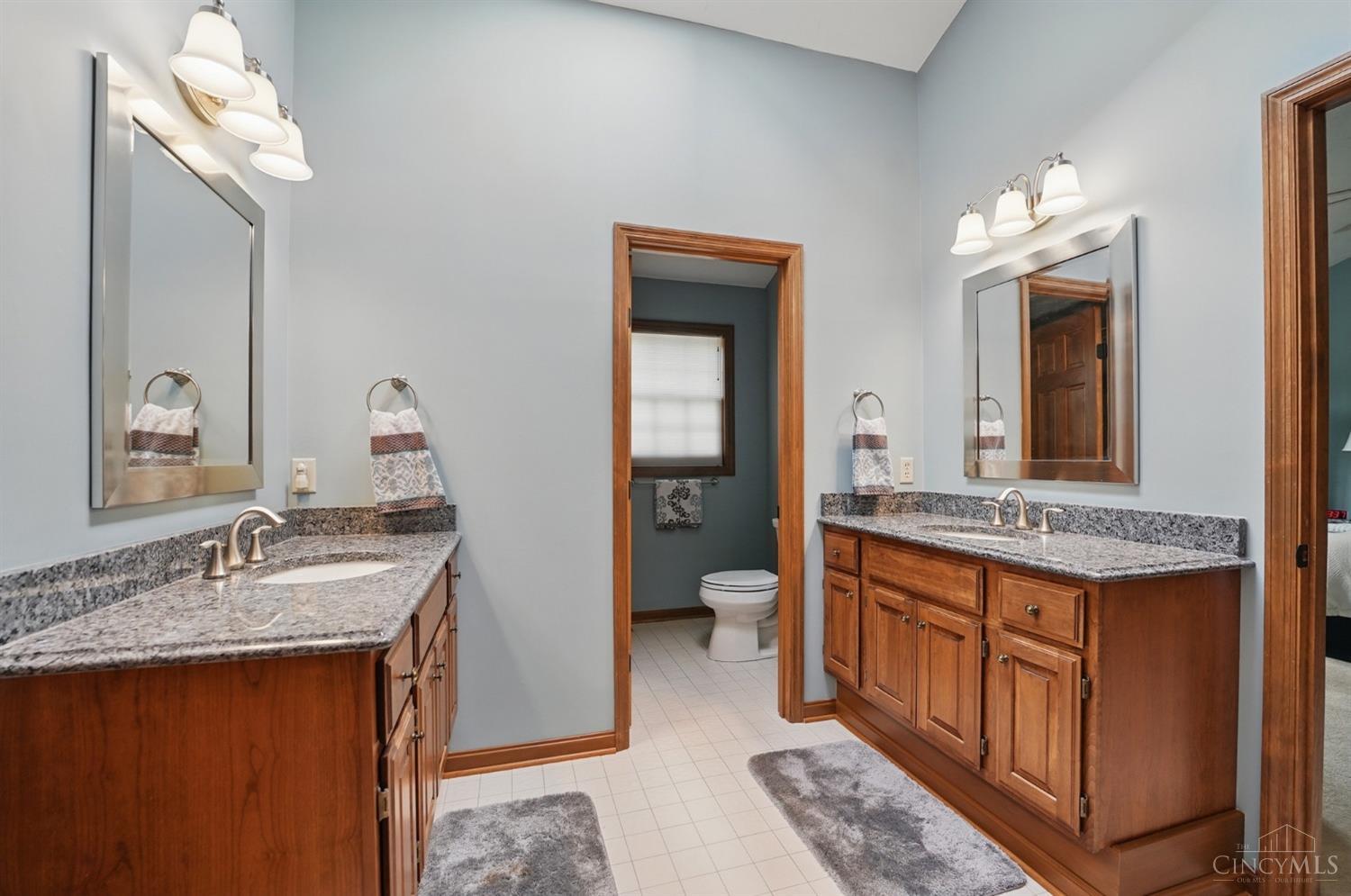 5465 Creek Bend Drive, West Chester, Ohio image 35