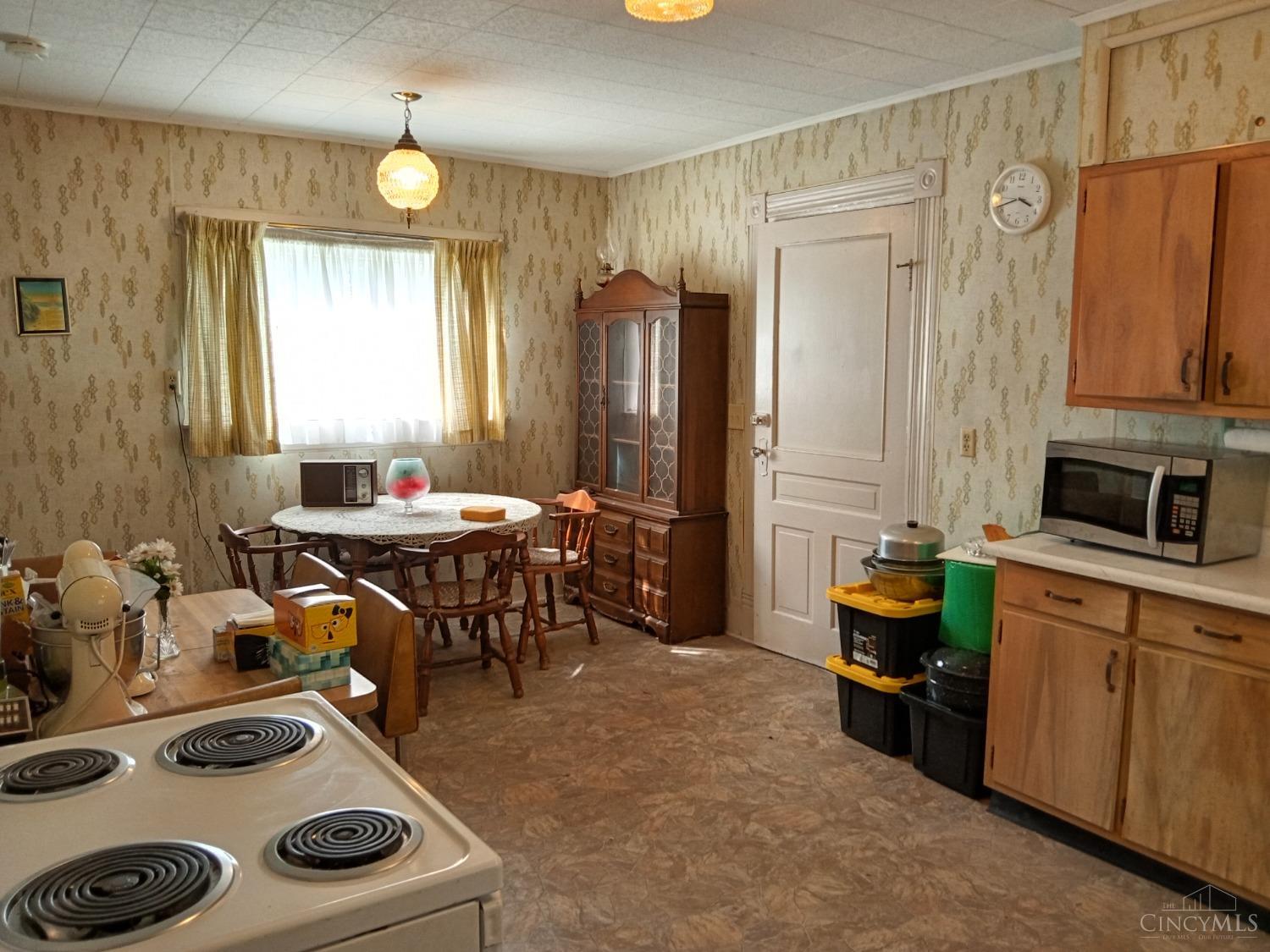 1313 Woodlawn Avenue, Middletown, Ohio image 8