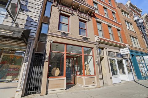 Photo of 1415 Vine Street #305, Cincinnati, OH 45202 (MLS # 1869737)