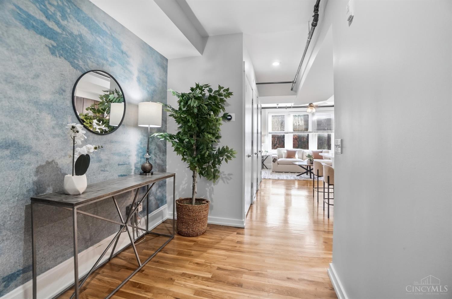 1415 Vine Street 305