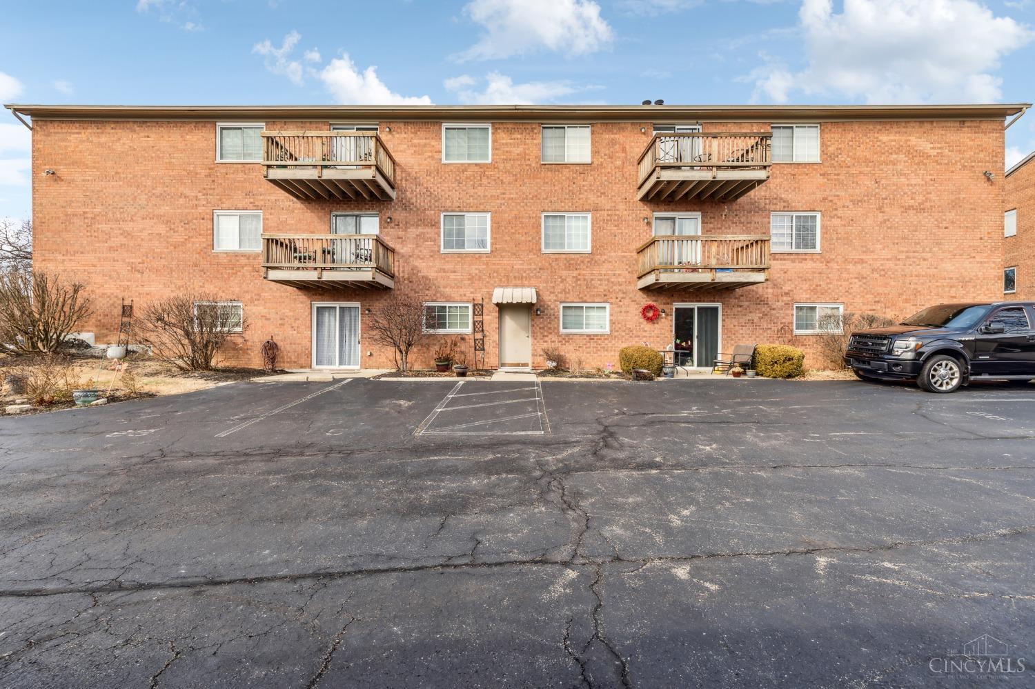 1575 Gelhot Drive #83, Fairfield, Ohio image 9