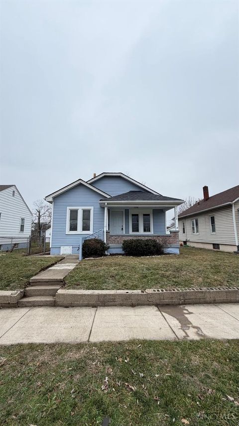 Photo of 2220 Yankee Road, Middletown, OH 45044 (MLS # 1865430)