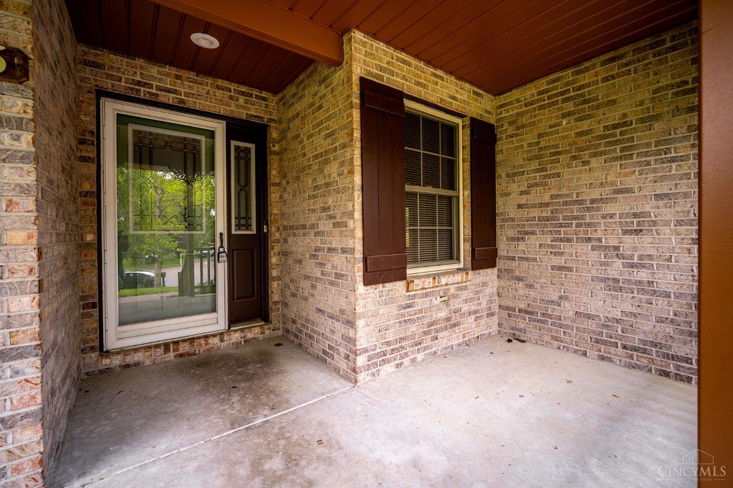 1235 Bruton Parish Way, Fairfield, Ohio image 2