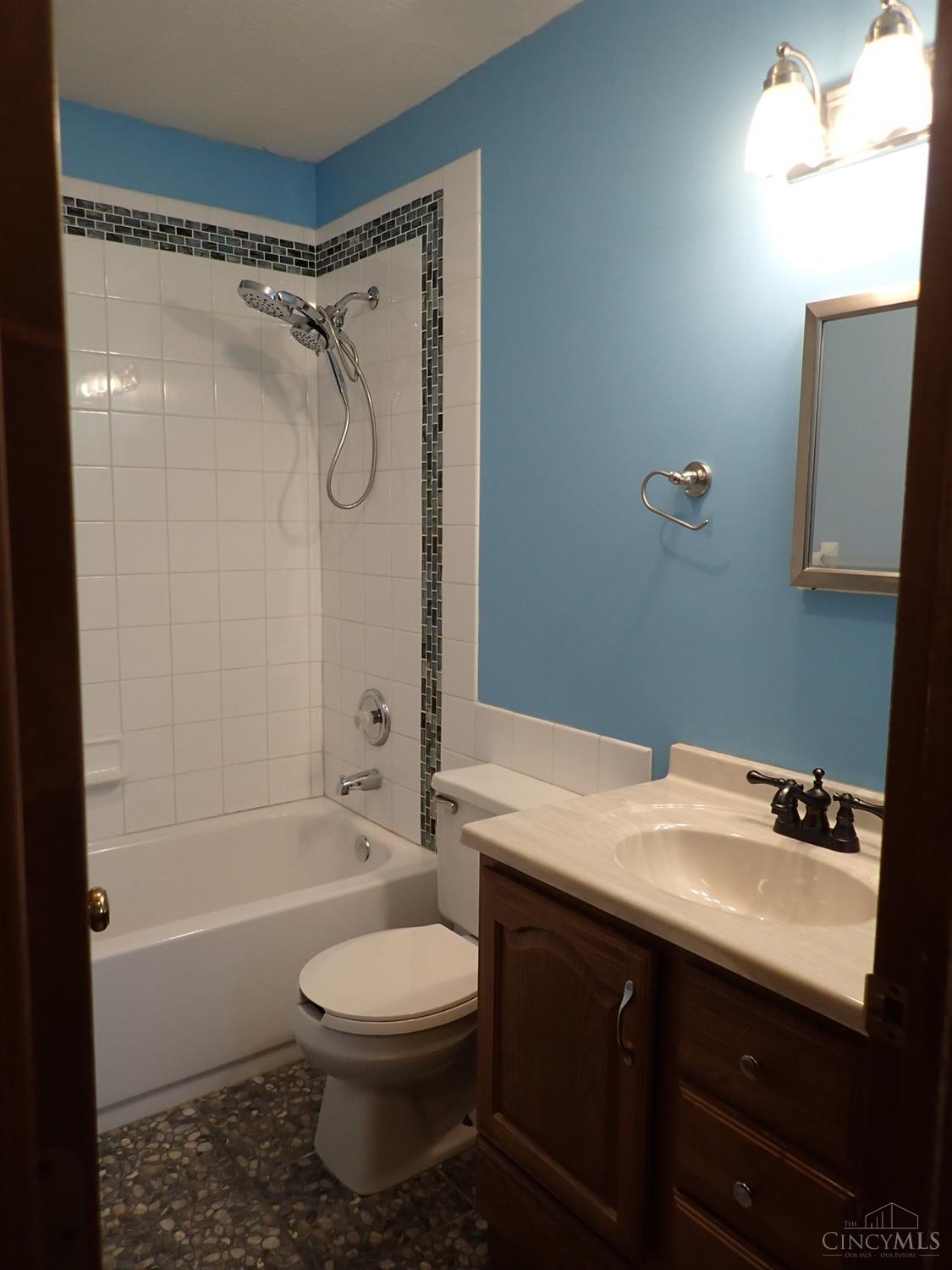 2309 Oak Tree Drive, Fairfield, Ohio image 22