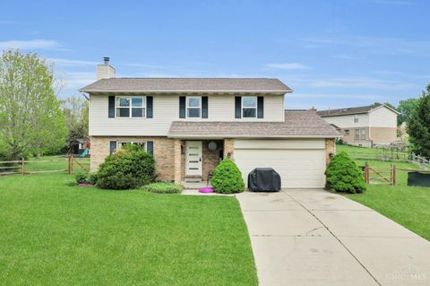Photo of 6382 Stapleton Court, Fairfield Township, OH 45011 (MLS # 1875970)