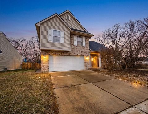 Photo of 501 Meadowview Place, Trenton, OH 45067 (MLS # 1869512)