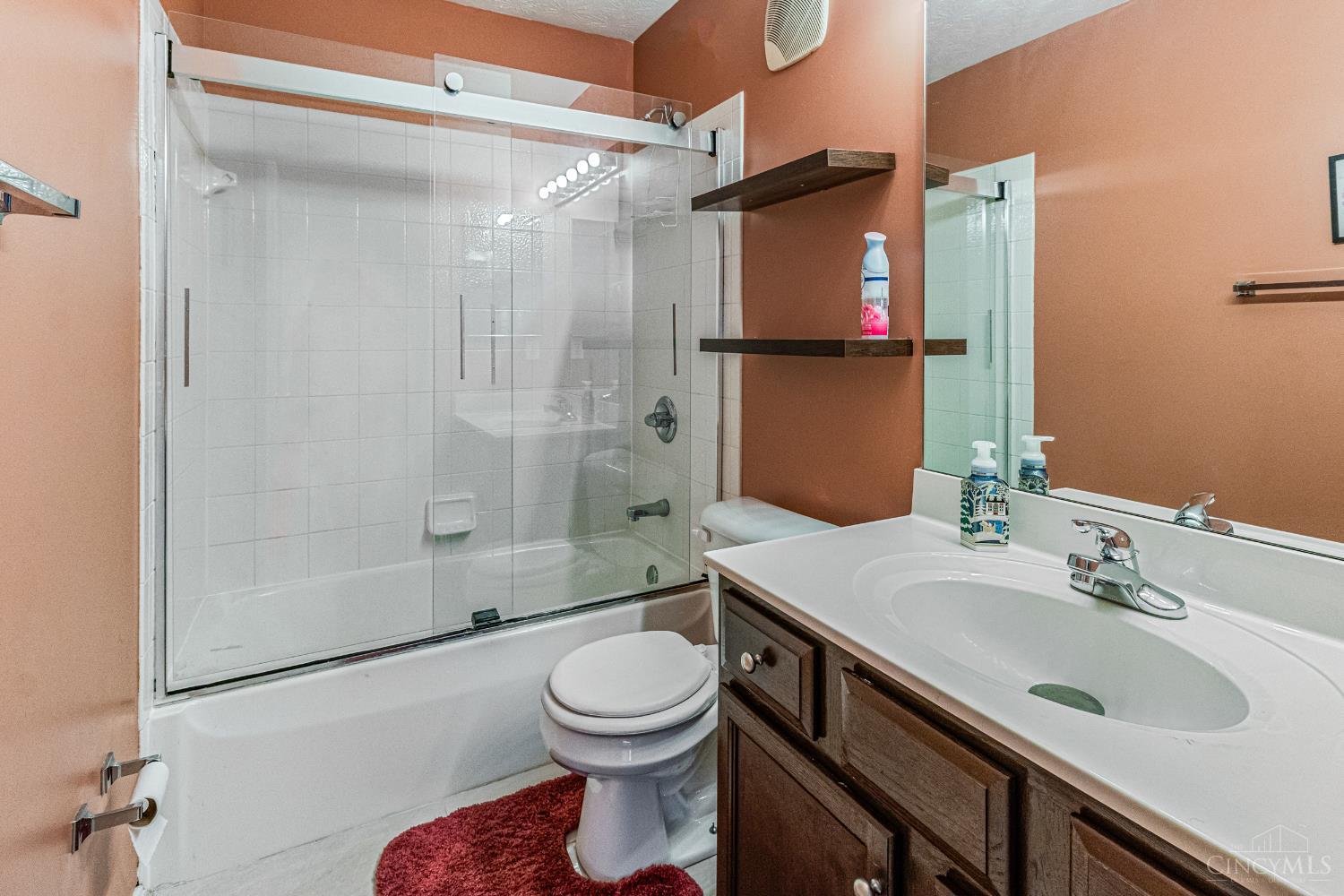 Miamisburg, Ohio 45342, United States, 4 Bedrooms Bedrooms, ,3 BathroomsBathrooms,Residential,Active,218464