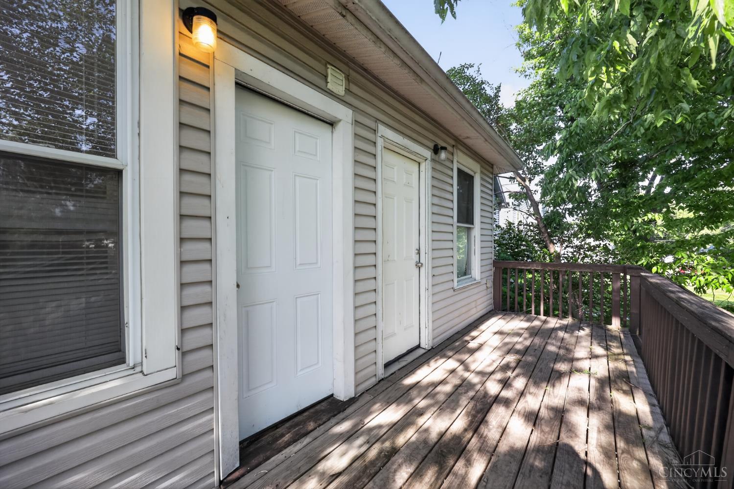 717 Mulberry Street