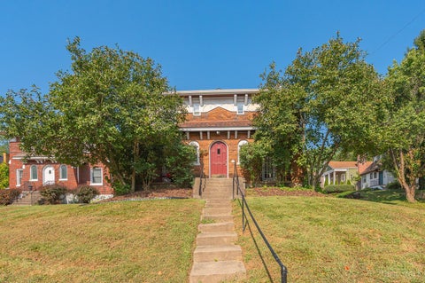 Apartment For Rent - 4423 Erie Avenue<br/> Cincinnati, OH 45227