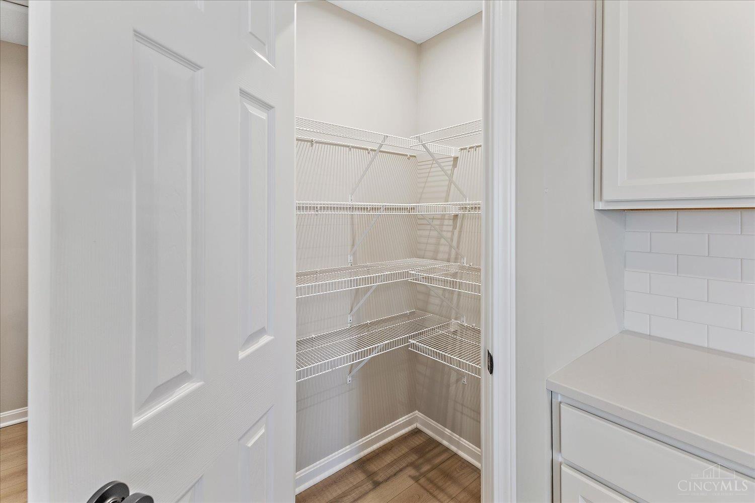 445 Bethpage Way 7-304