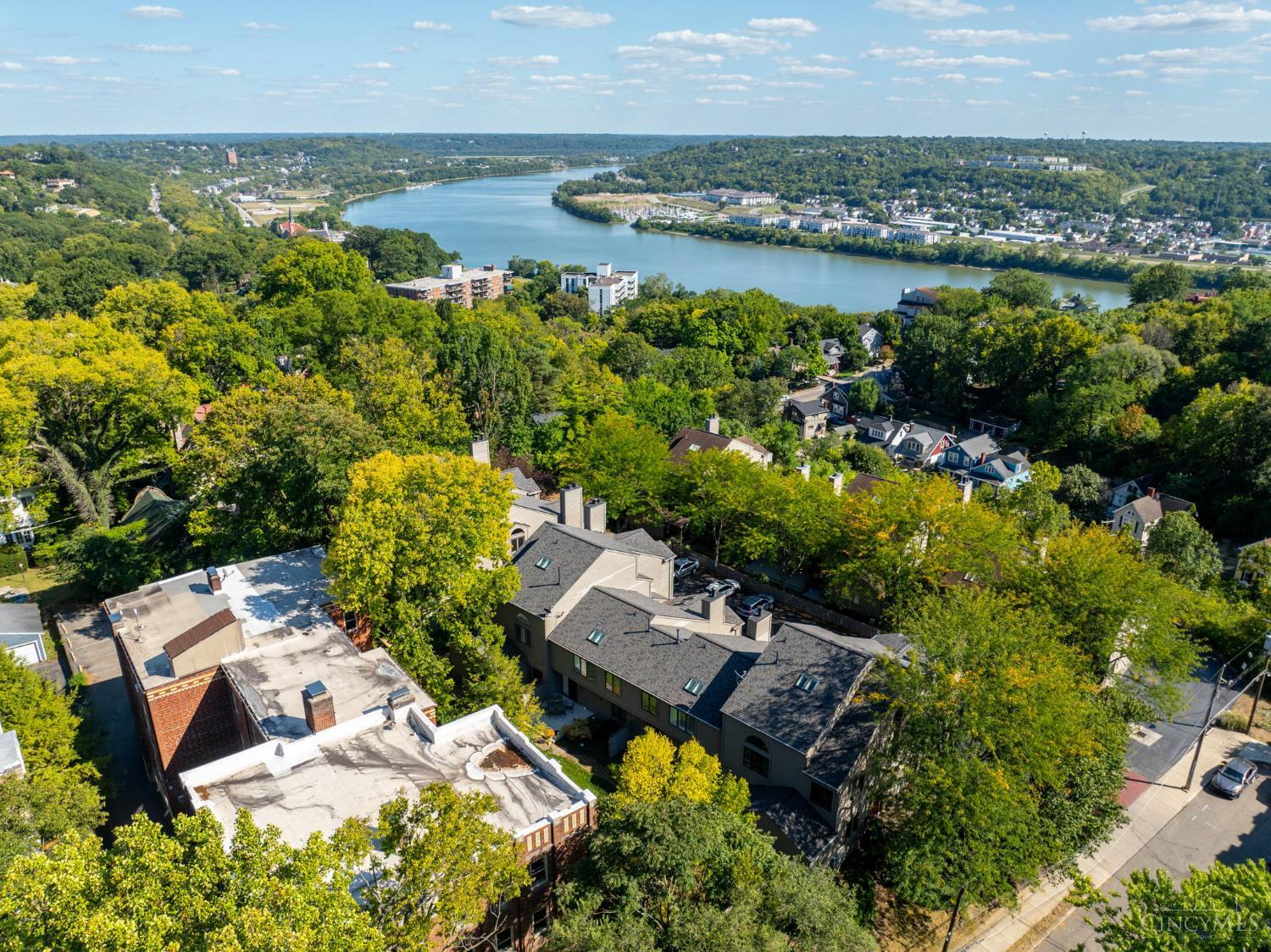 2600 Cleinview Avenue 12