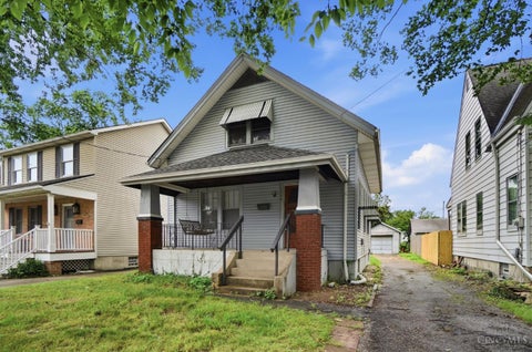 Homes For Sale - 6644 Murray Avenue<br/> Cincinnati, OH 45227