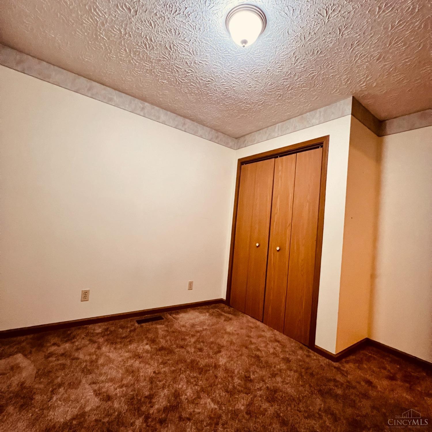 118 Springlake Avenue #MIDDL, Hillsboro, Ohio image 18