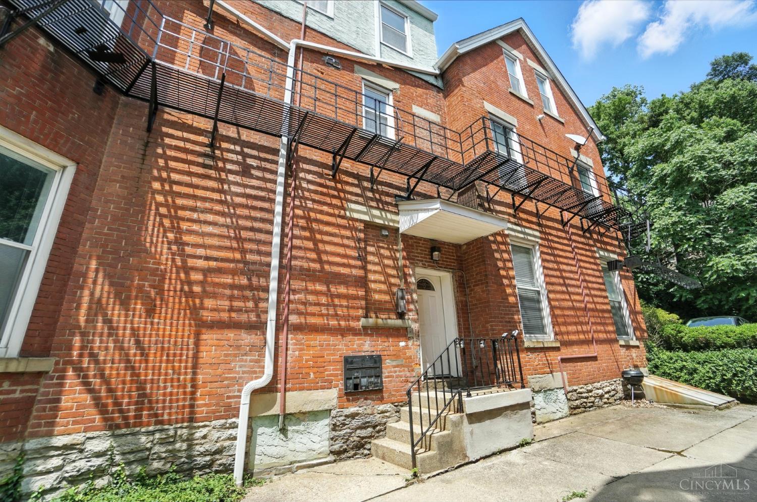 2108 Fulton Avenue 1