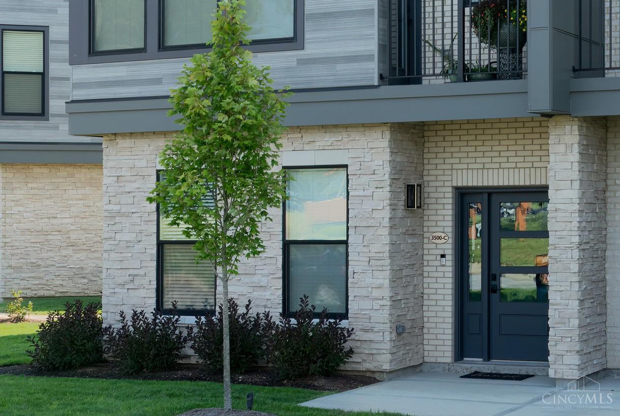 3500 Madison Park Avenue C