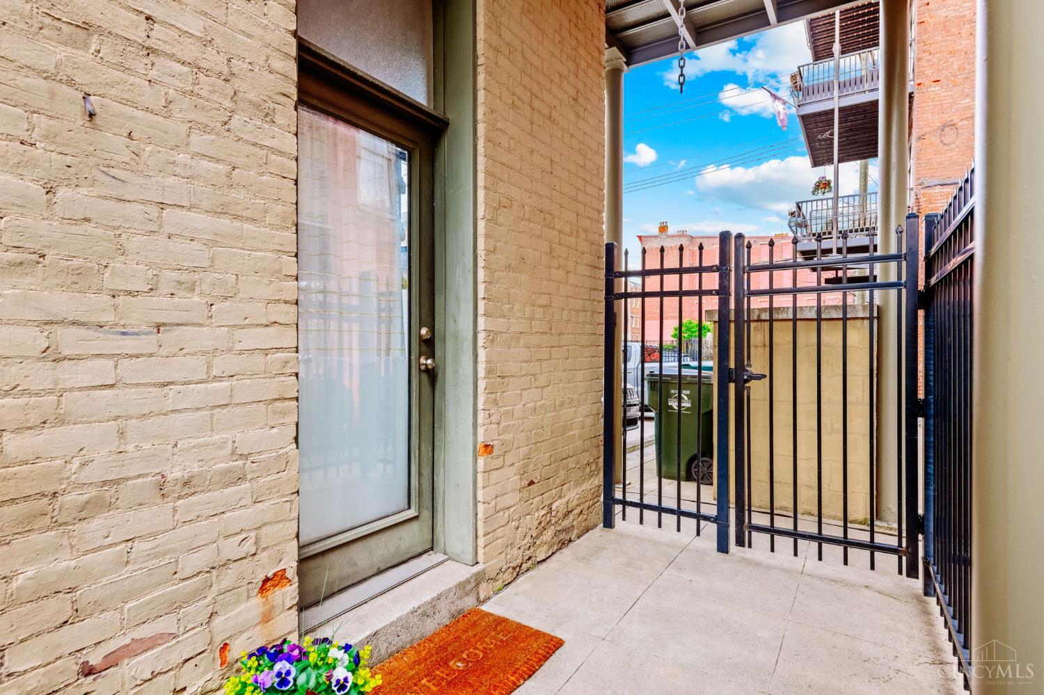 1222 Republic Street 2