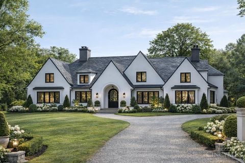 Photo of 3 Noel Lane, Indian Hill, OH 45243 (MLS # 1864271)