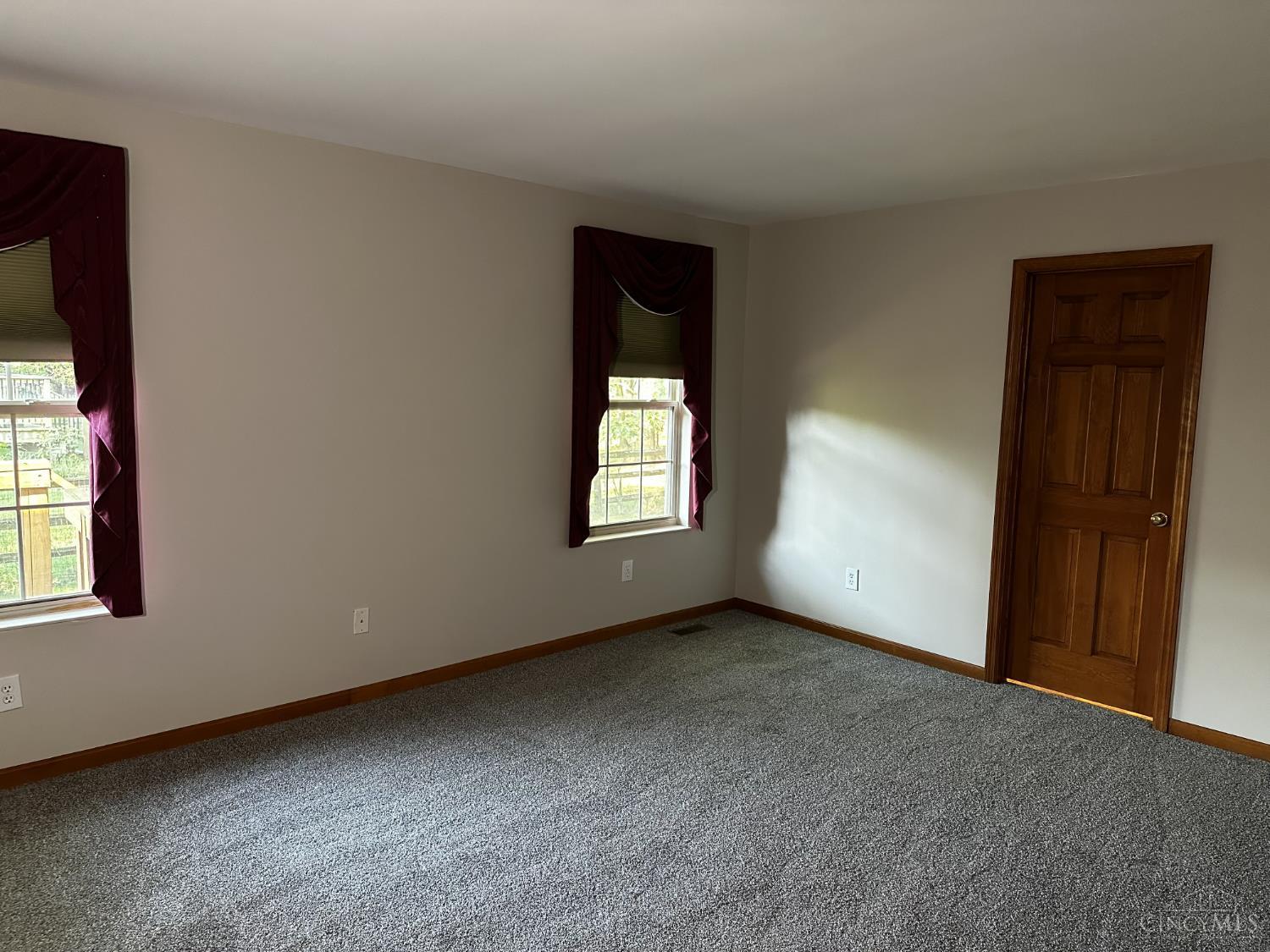 3424 Dale Lane