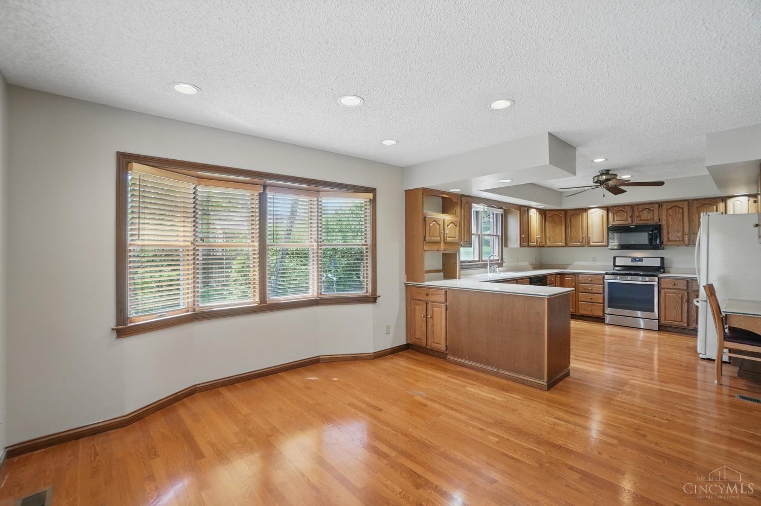 4169 Miamitrail Lane, Colerain Twp, Ohio image 13