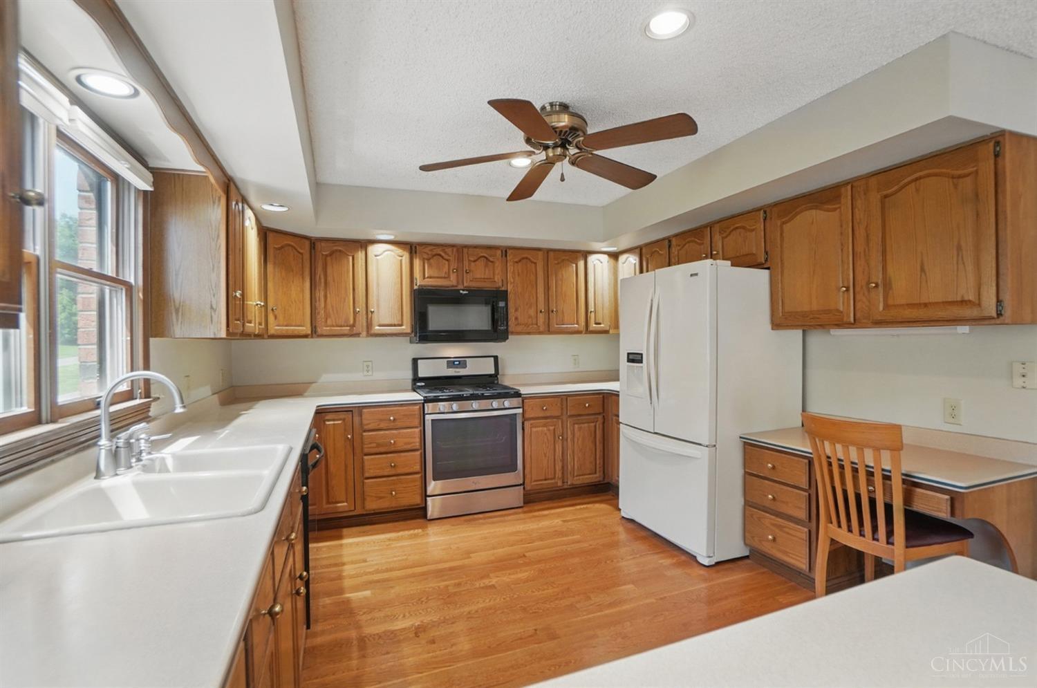 4169 Miamitrail Lane, Colerain Twp, Ohio image 12