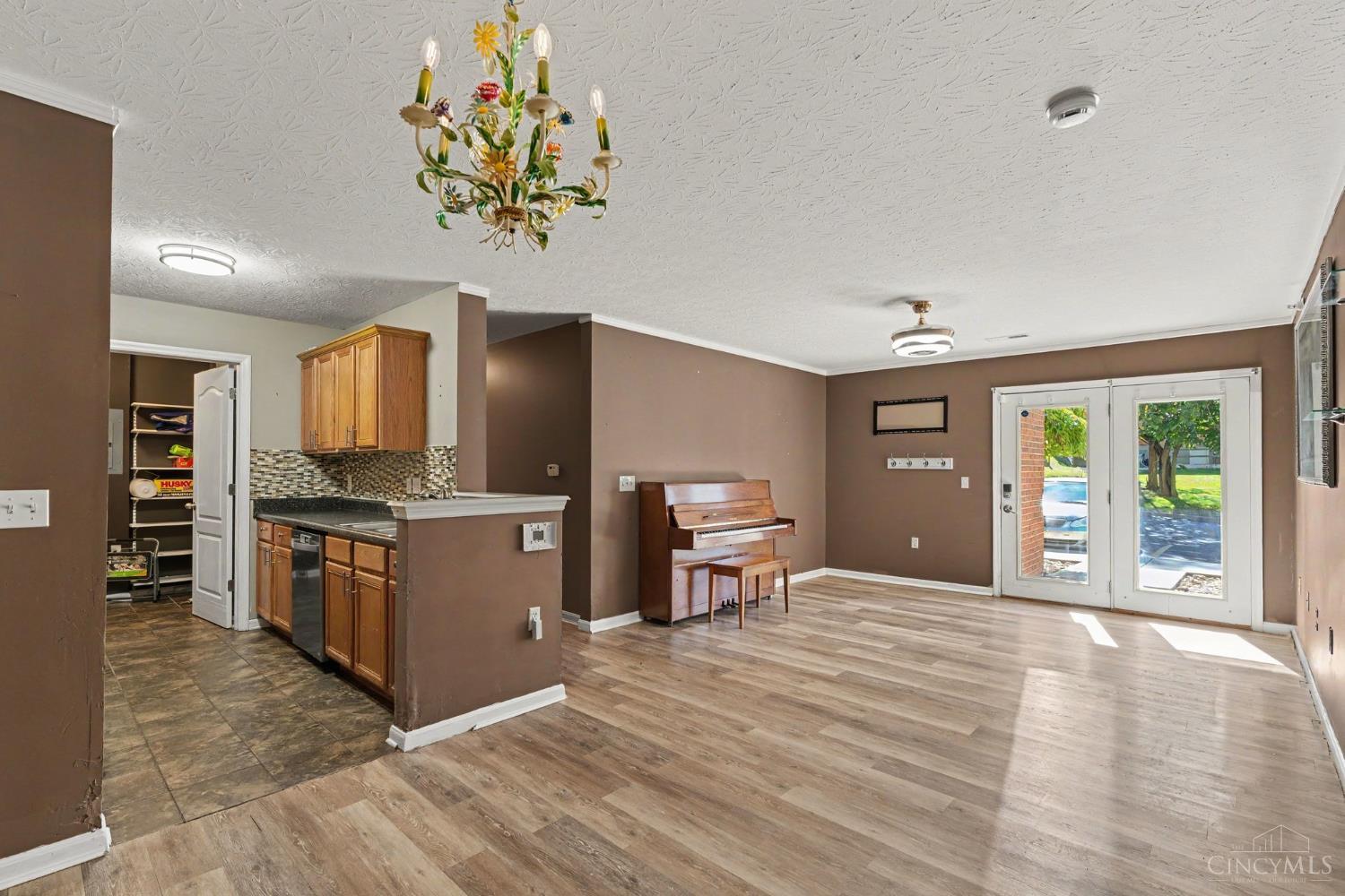 3404 North Bend Road 1