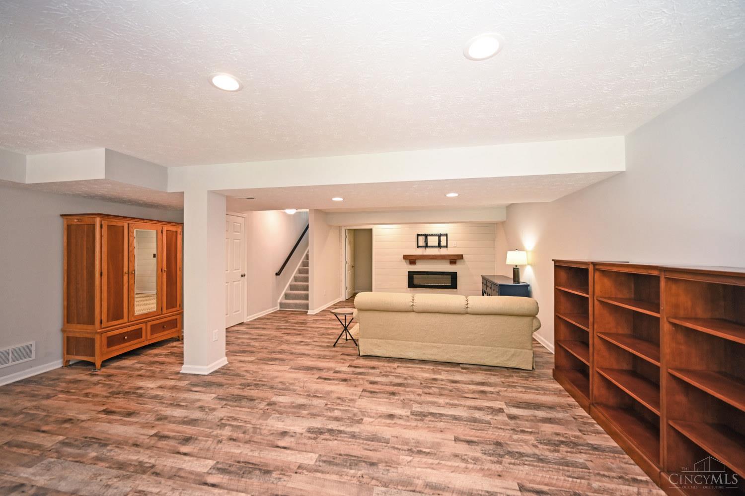 4197 Black Bear Drive, Lebanon, Ohio image 38