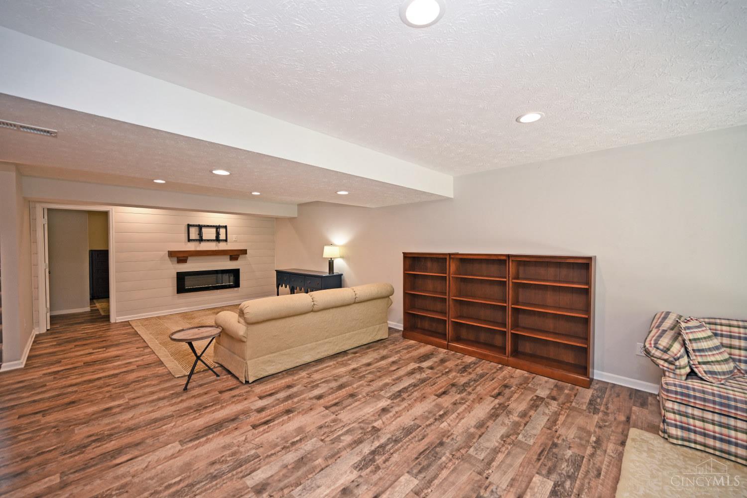 4197 Black Bear Drive, Lebanon, Ohio image 37